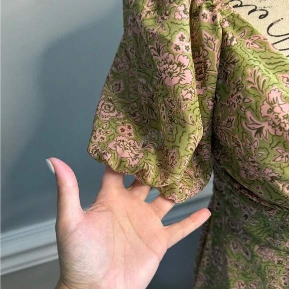 Puff Sleeve Sweetheart Dress - Picture 3 of 5